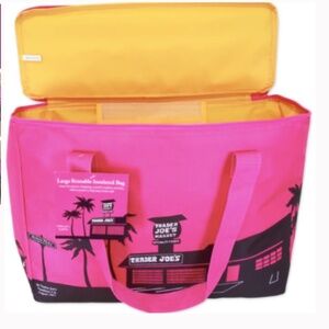 Trader Joe's Large Reusable Insulated Bag - Limited Ed. Pink - NEW w/tags